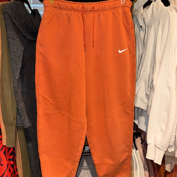 Nike Pants - Nike Oversized Burnt Orange Sweatpants - Medium